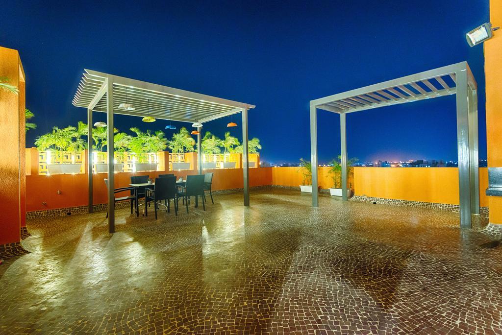 The Elements Hotel Rajkot Exterior photo